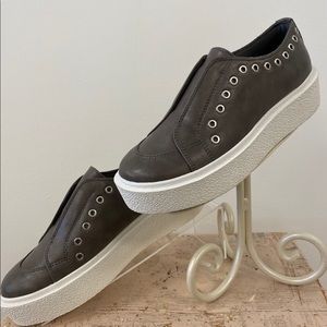 Coconuts by Matisse grey slide on